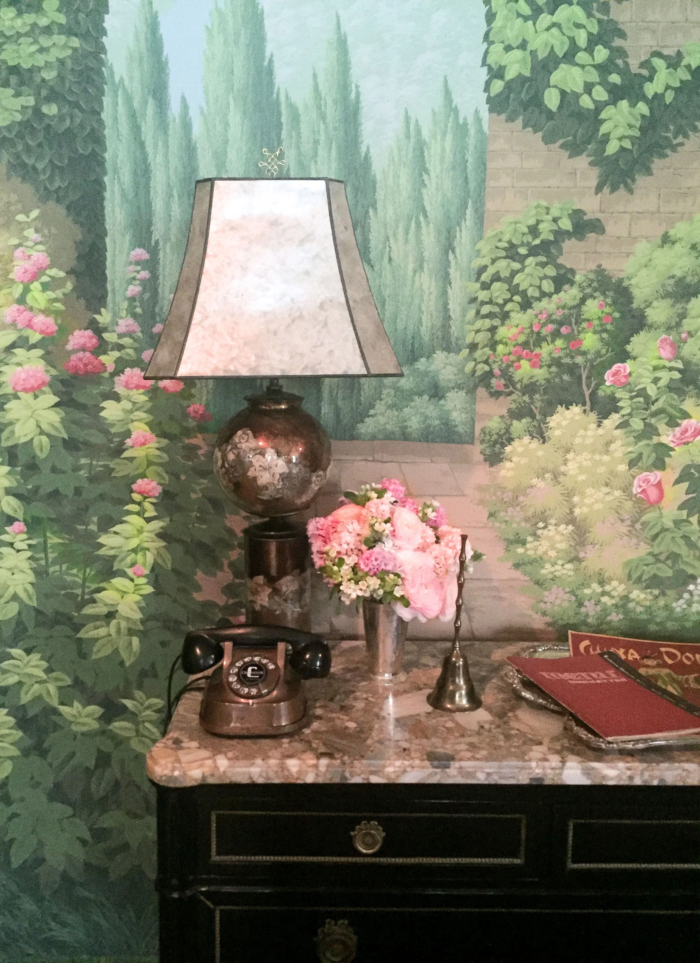 showhouse animal room lamp.jpg