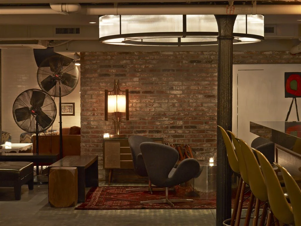 Bar 675_04.jpg