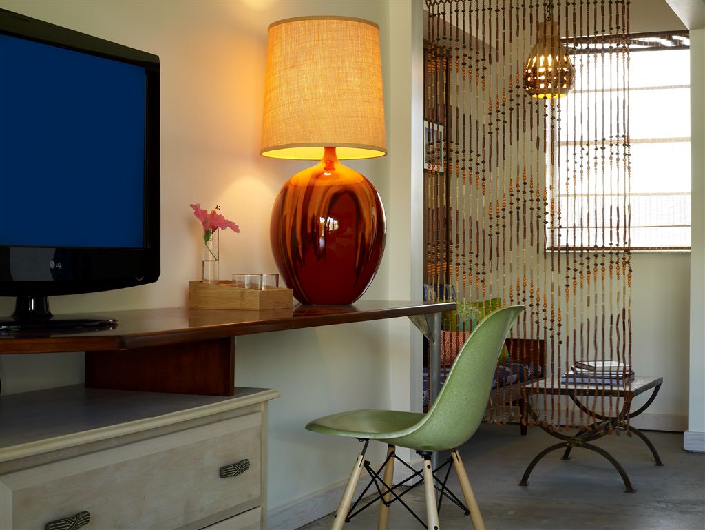 Postcard Inn Rooms 13a.jpg