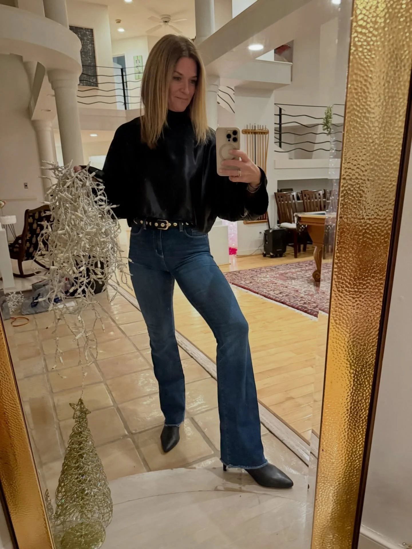 Anyone want to untangle these lights? 🎄