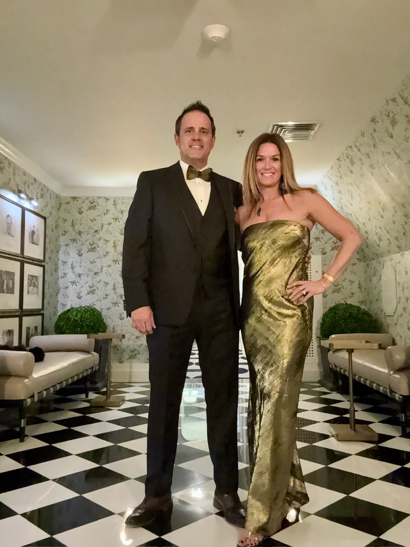 Fancy Friday, wedding style. 🥂