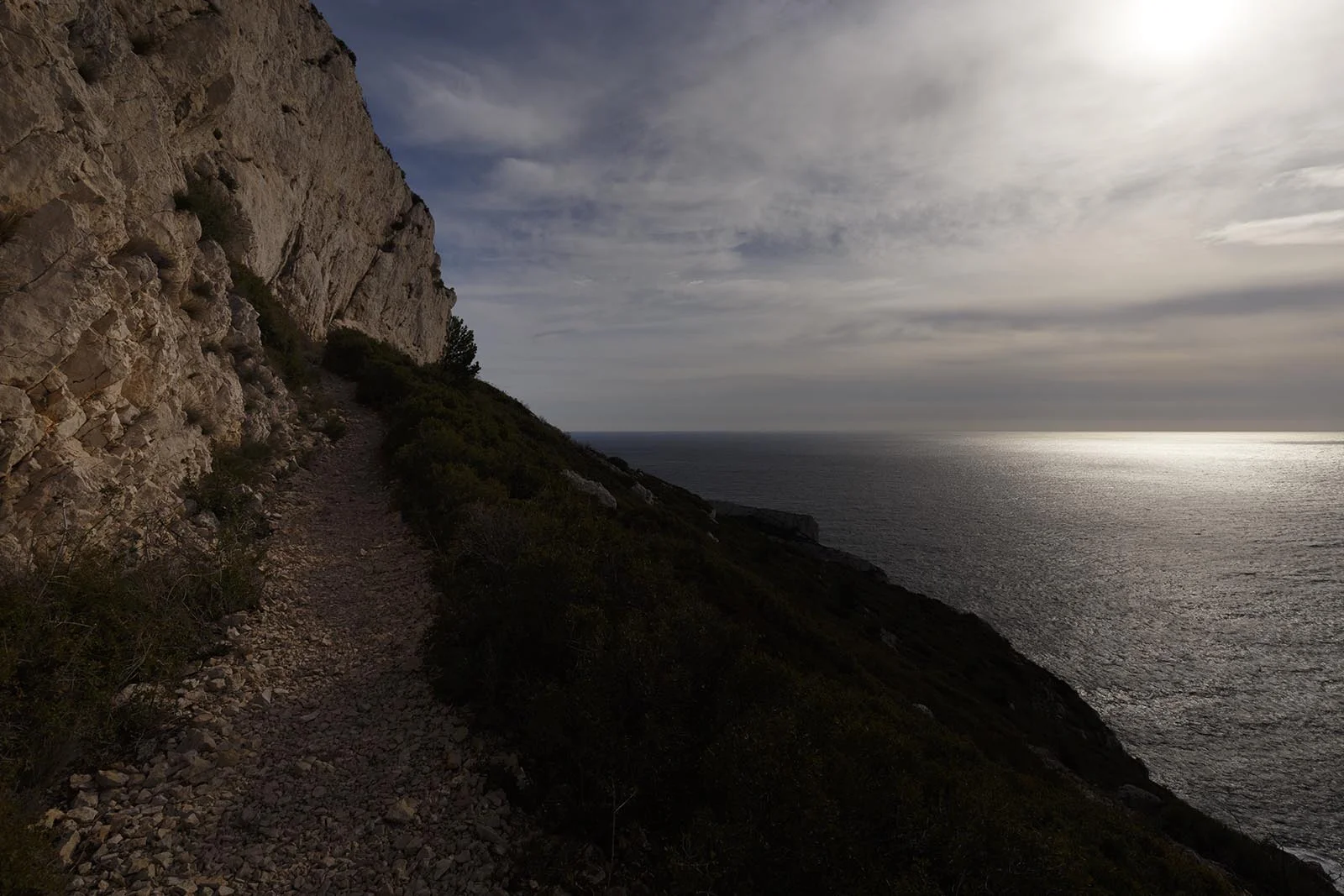 les-calanques-012117-140506-ld.jpg