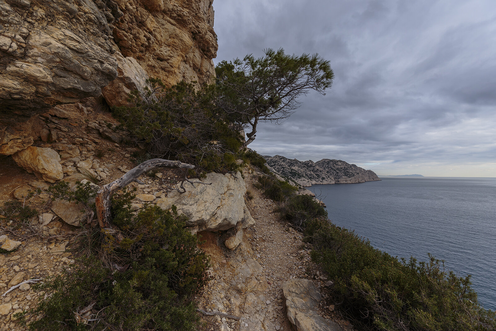 les-calanques-010419-132002-ld copy.jpg