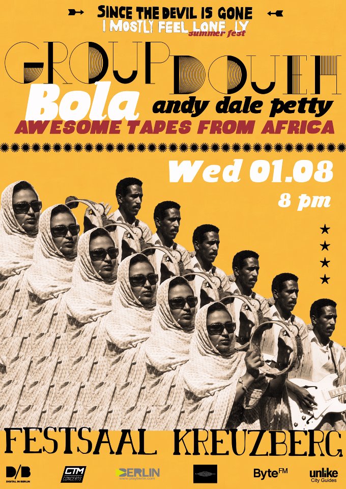 UNLIKE CITY GUIDES Since the Devil is Gone I Mostly Feel Lonely
It’s a family affair tonight as Group Doueh, an avant rock band from Western Sahara, takes the stage at Festsaal Kreuzberg’s summer fest. The four-piece is made up of the Baamar family and a friend, and they put a psychedelic spin on conventional notions of traditional African music. Using instruments native to their homeland—including the tinidit, lute, and tbal—alongside more classicly Western, electrically amplified devices, this desert blues band has been fusing Mauritanian rhythms and straight-up rock for years.