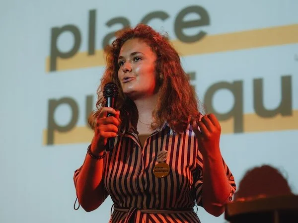 Politique, de l'engagement au désengagement 