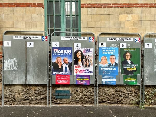 Pourquoi le RN ne passe pas la petite couronne ?