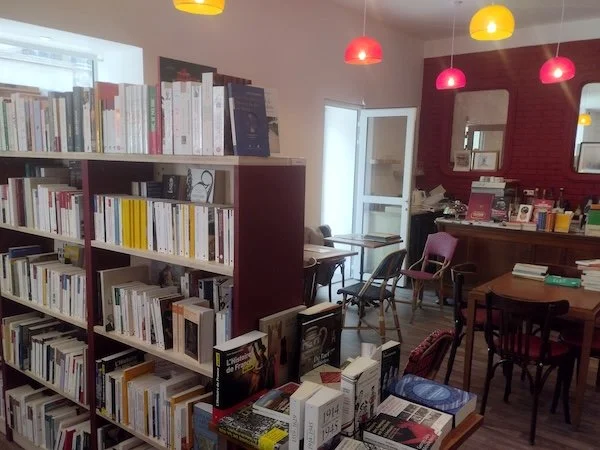 Résister ou périr : les librairies indépendantes face au e-commerce