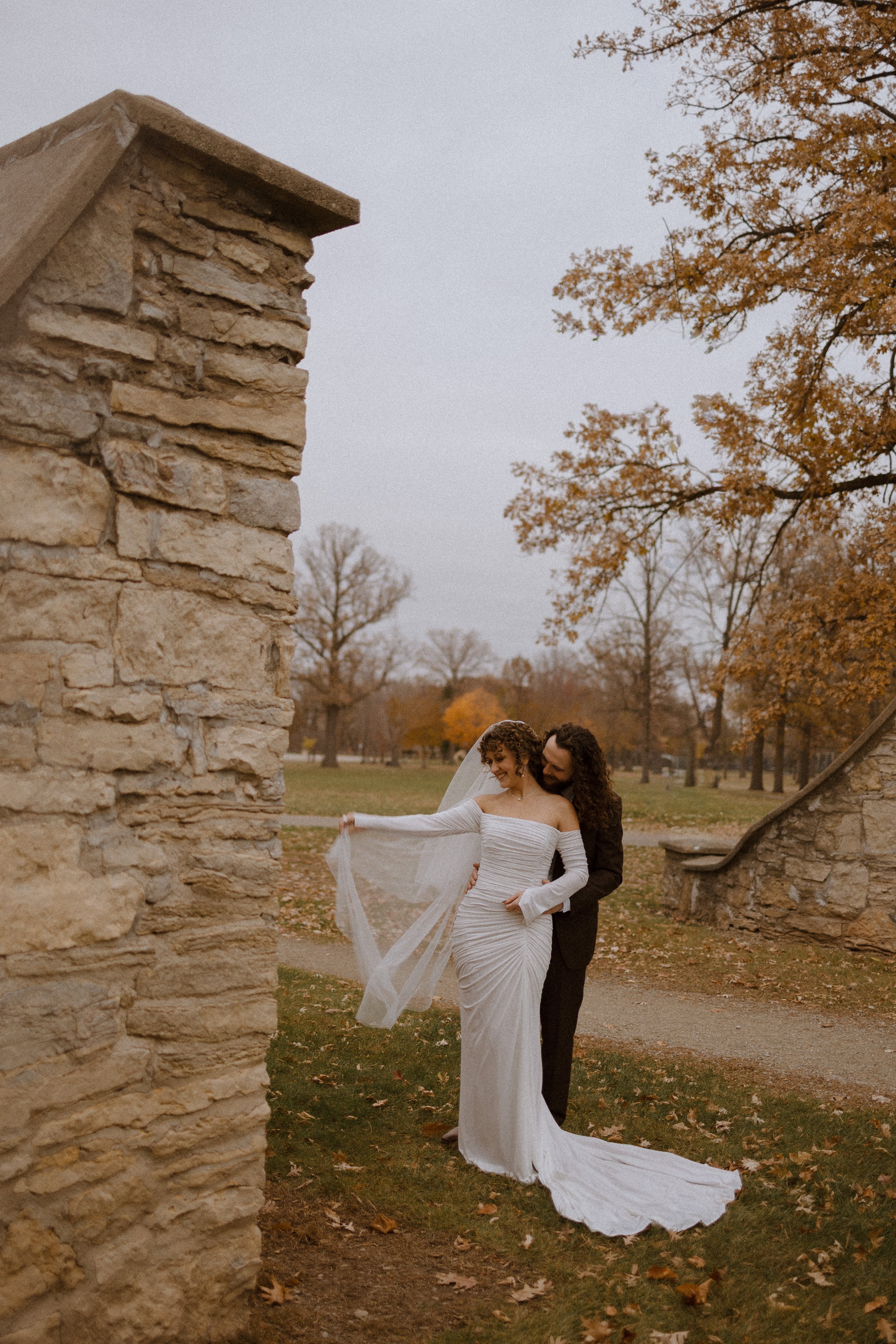 Lexie + Sam // Autumnal Fox Cities Wedding at Poplar Hall