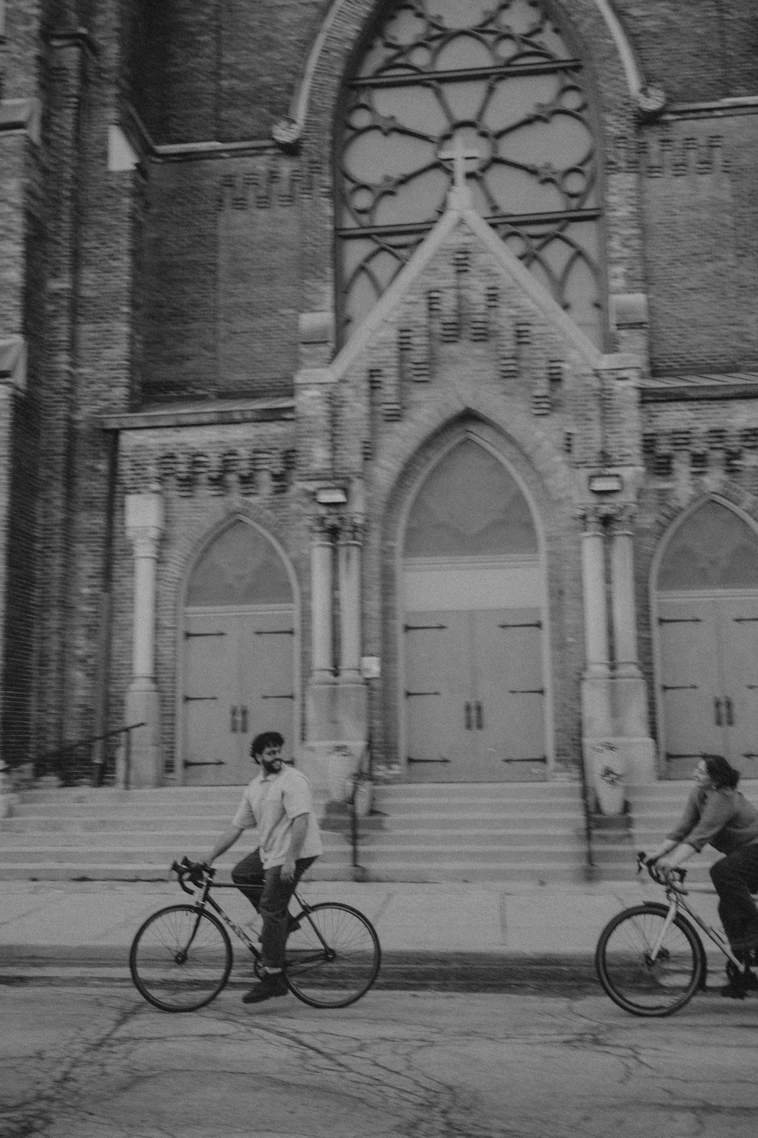 Jenna + Jacob // Milwaukee Bike Ride Engagement Session