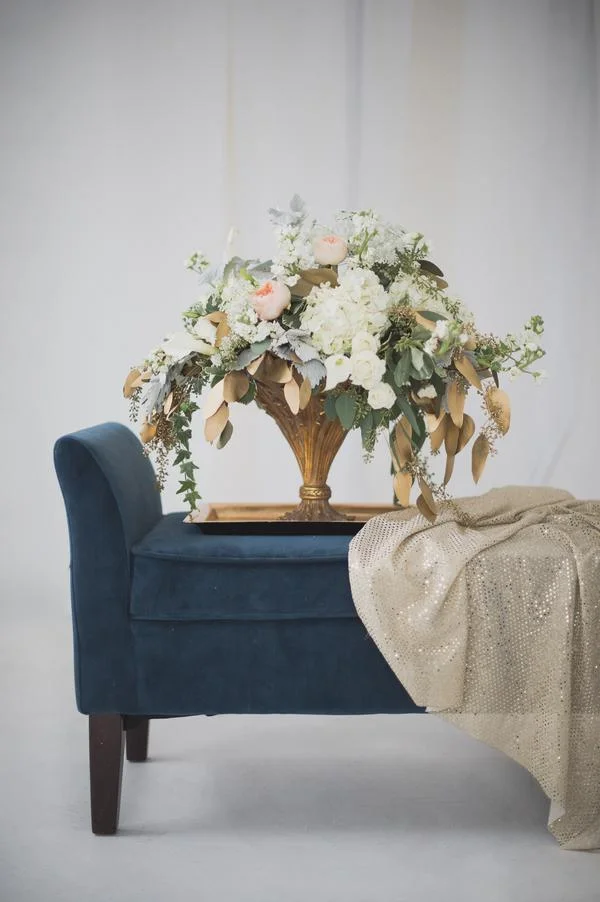 Sheets_Ware_CarrieKingPhotography_bellamintphotographystyledshootroyalty036_low.jpg