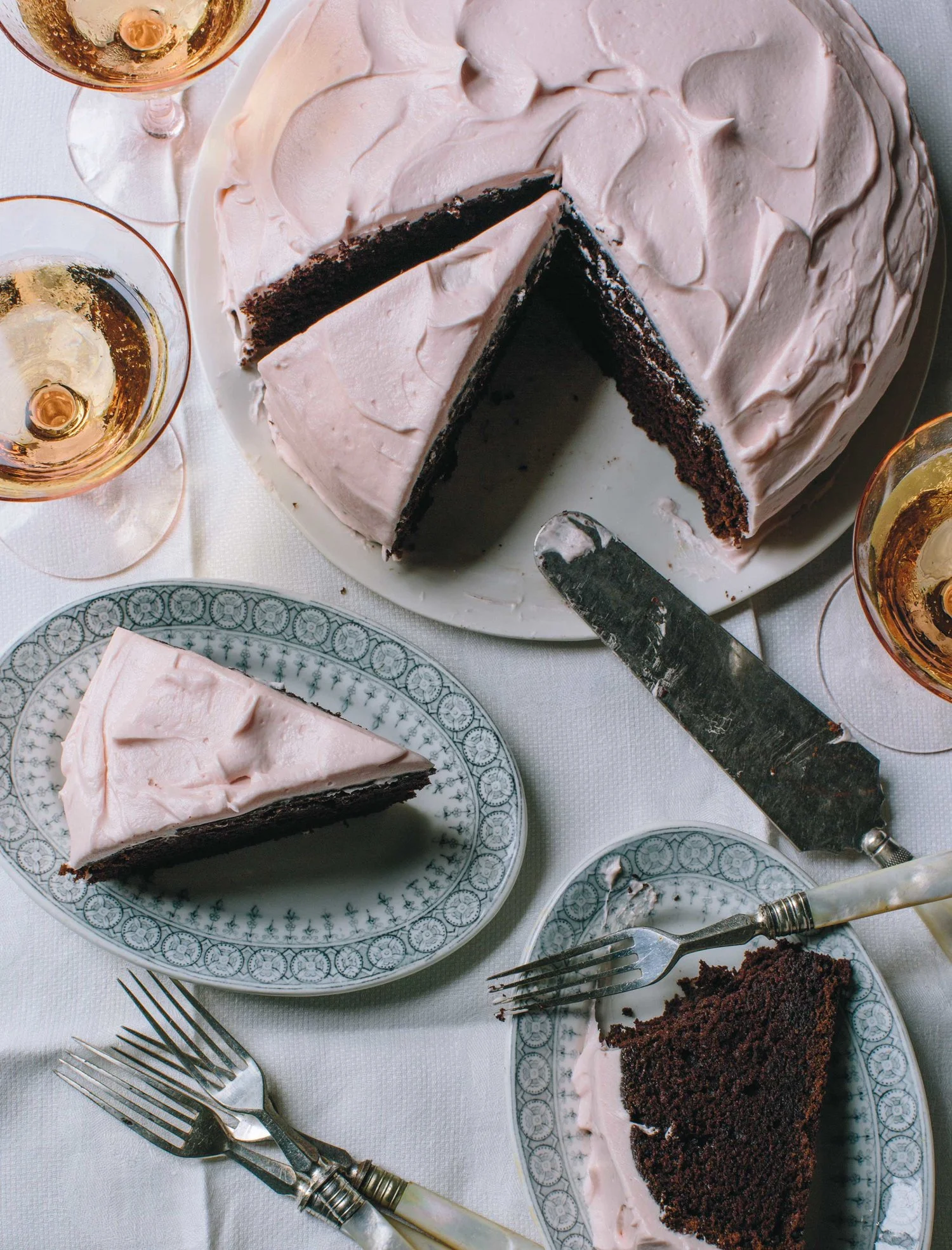 Chocolate Beetroot-Kale Cake with Vanilla Buttercream