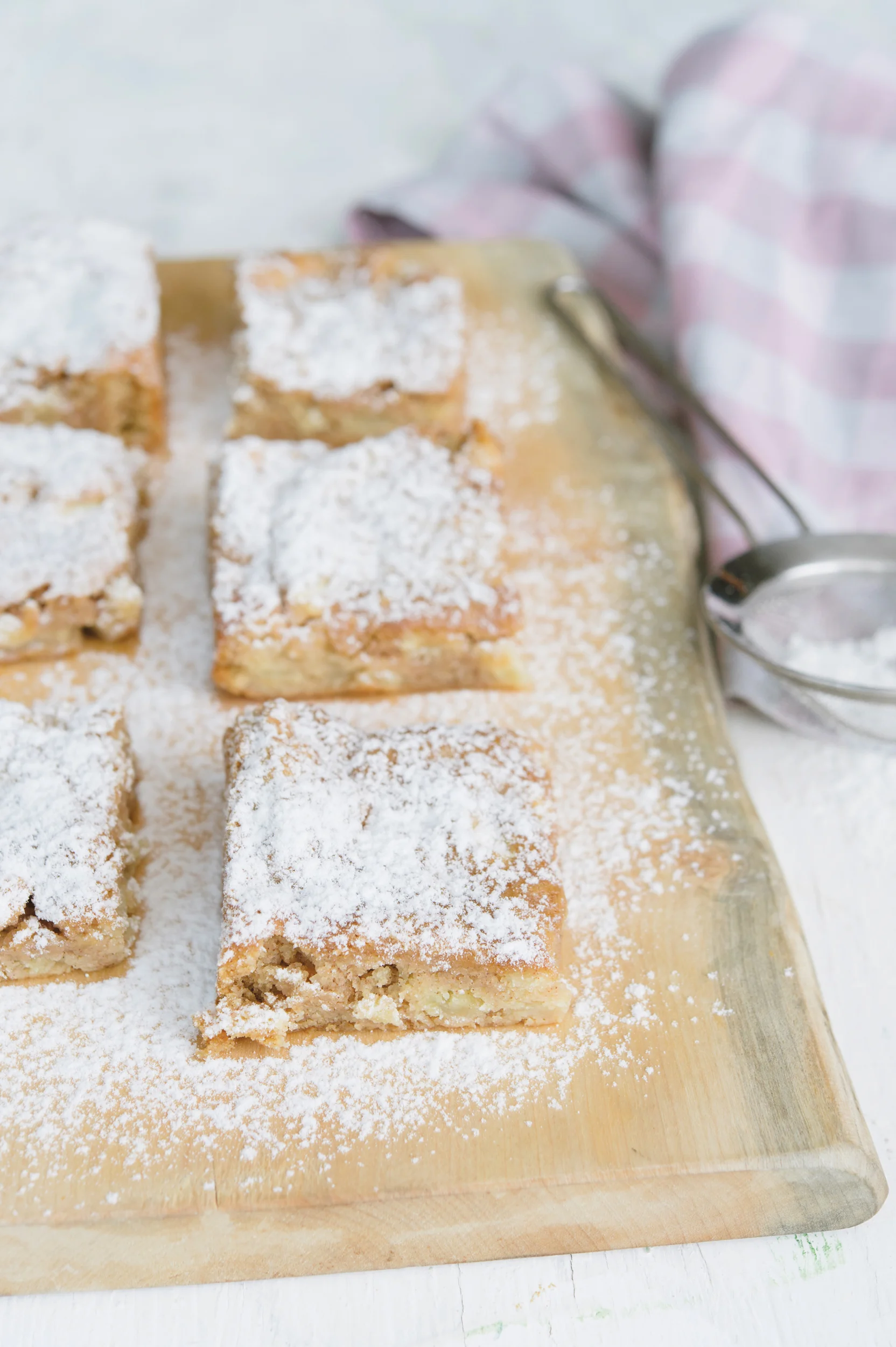 Apple Blondies