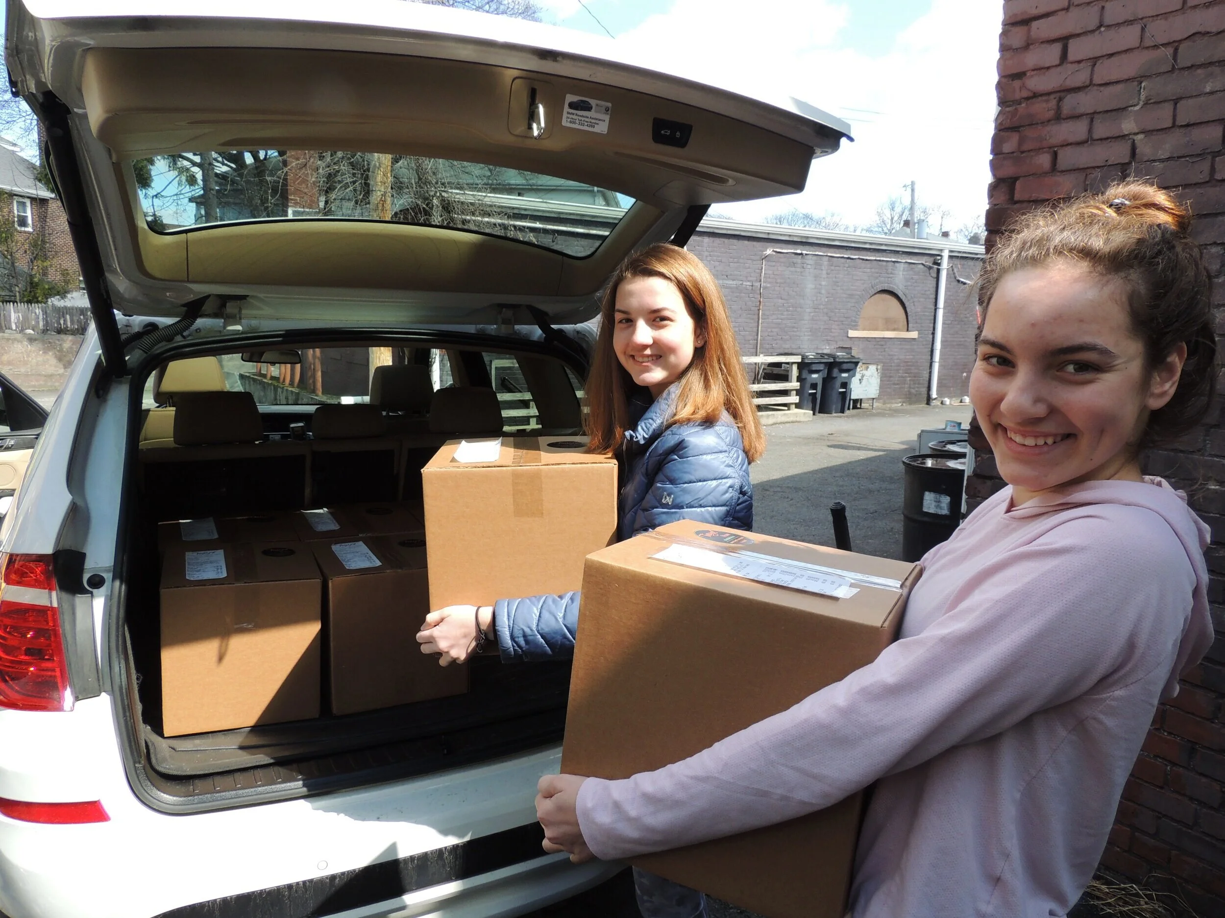 Loading deliveries, Twyrl