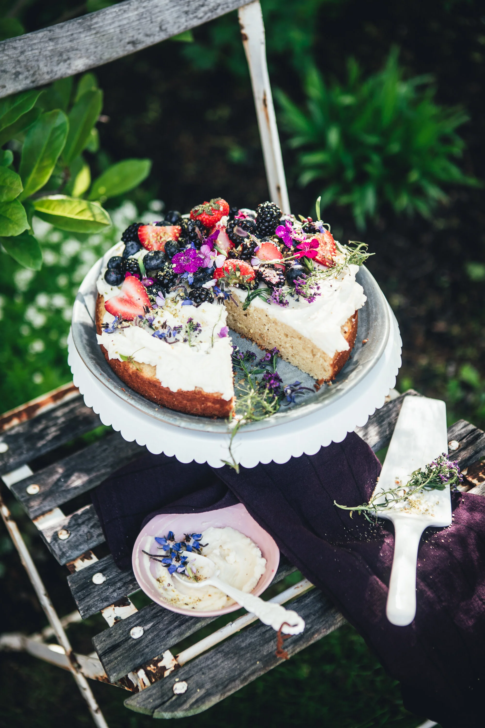 Lemon Cake with Berries and Mascarpone Frosting