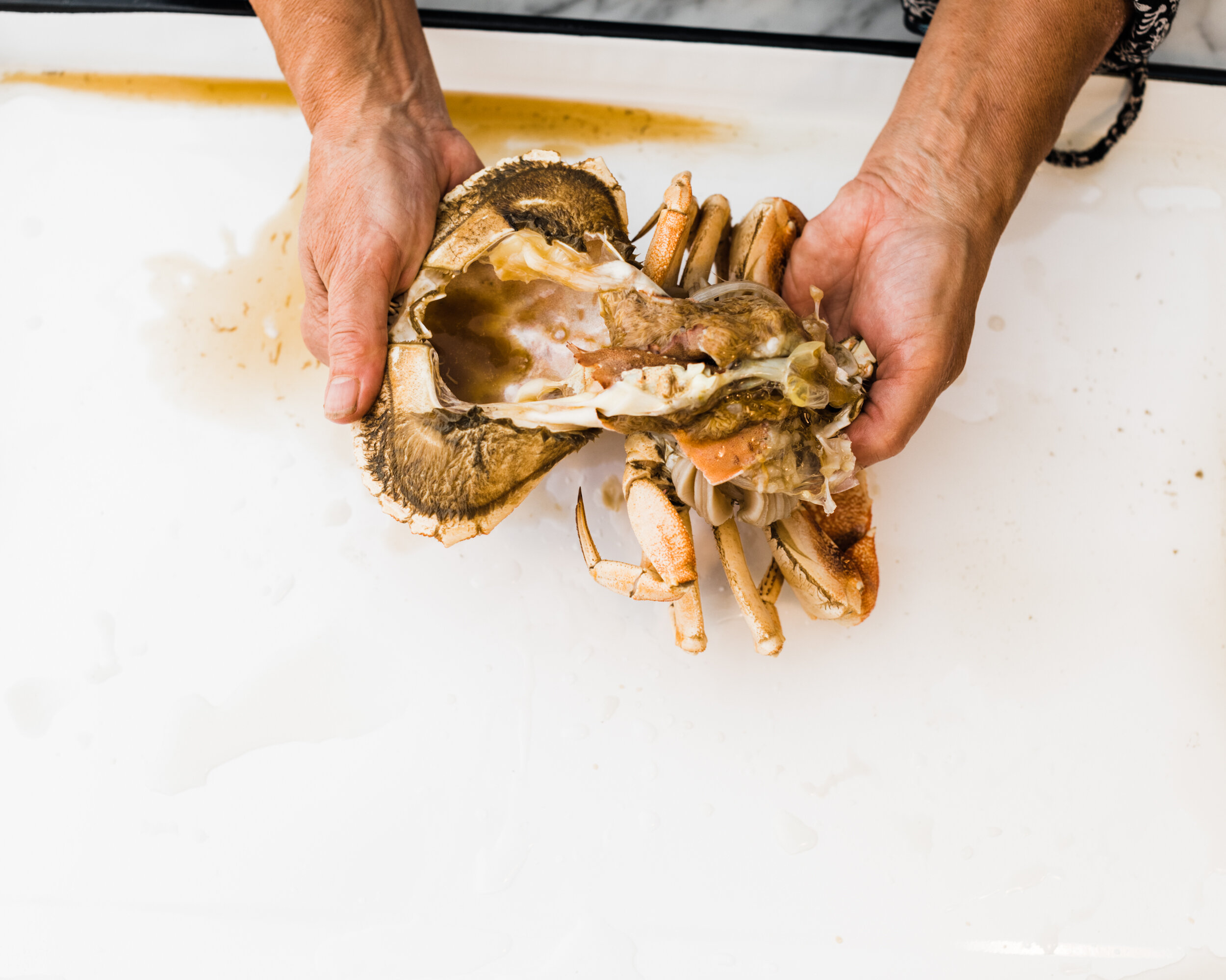 IndianSeafood-Crab-Cleaning-9697_WEB.jpg