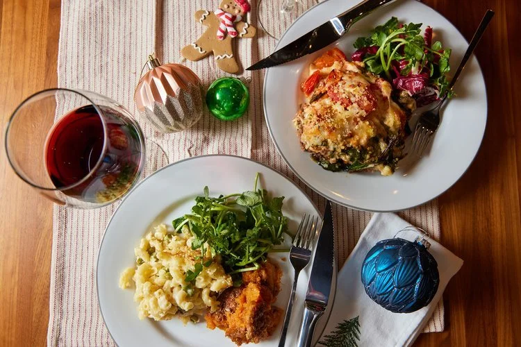 WECO+HOSPITALITY_HOLIDAY+MEALS_BRIAN+SAMUELS+PHOTOGRAPHY_OCTOBER+2021-IMG_1755+copy (1).jpeg