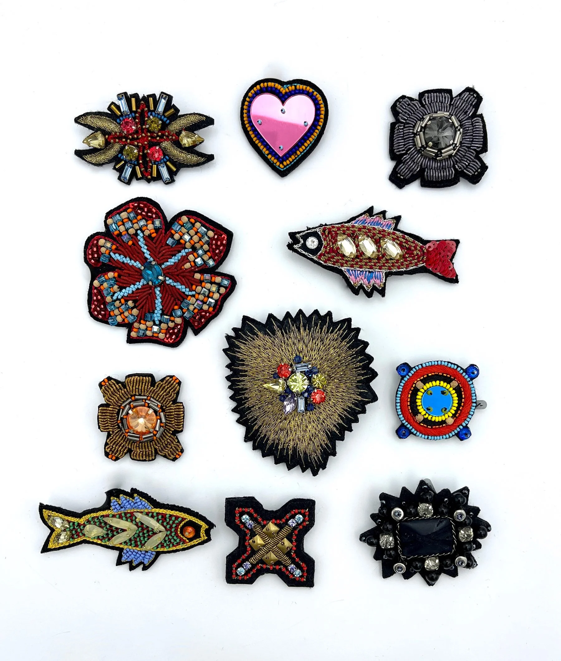 motto_brooches.jpg