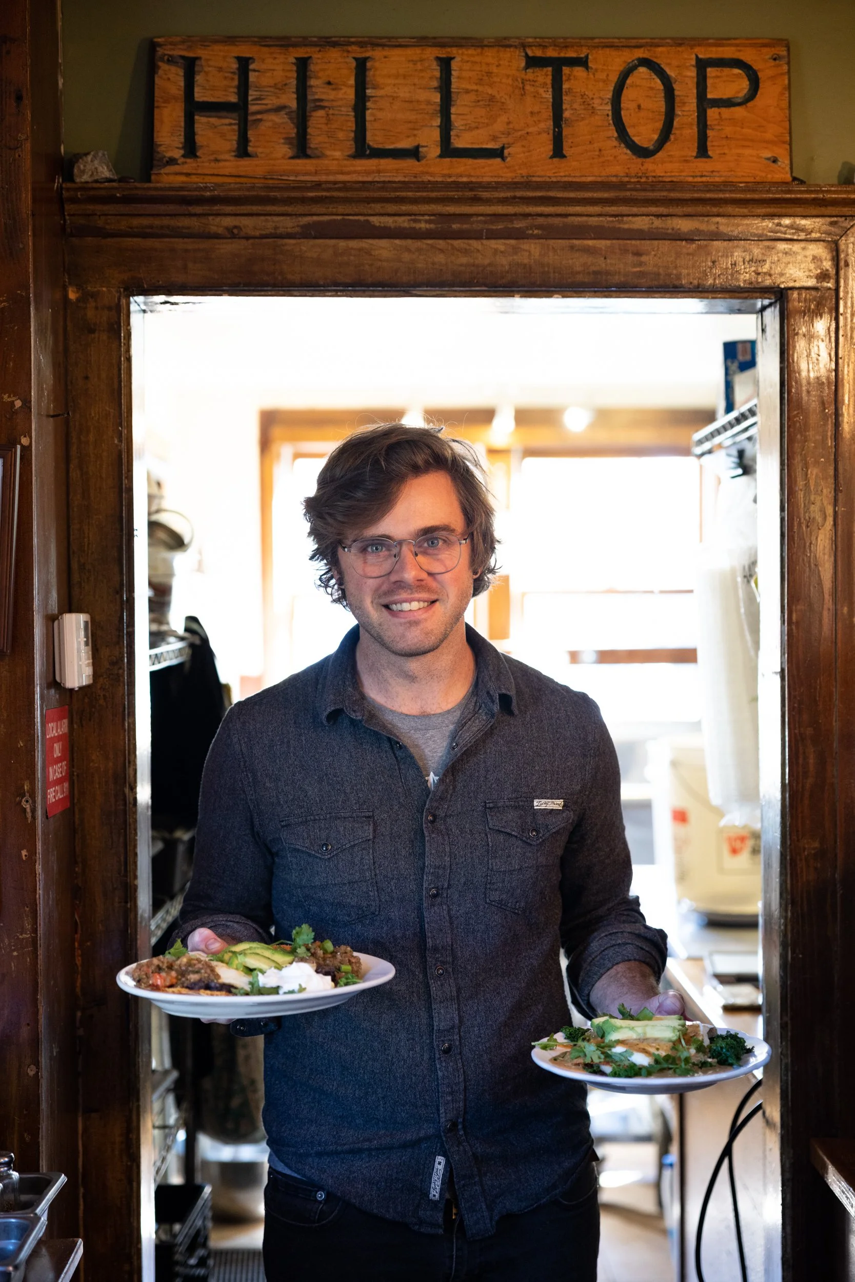 FEA_NH_HillTopCafe_w23_LOG_0055_WEB.jpg