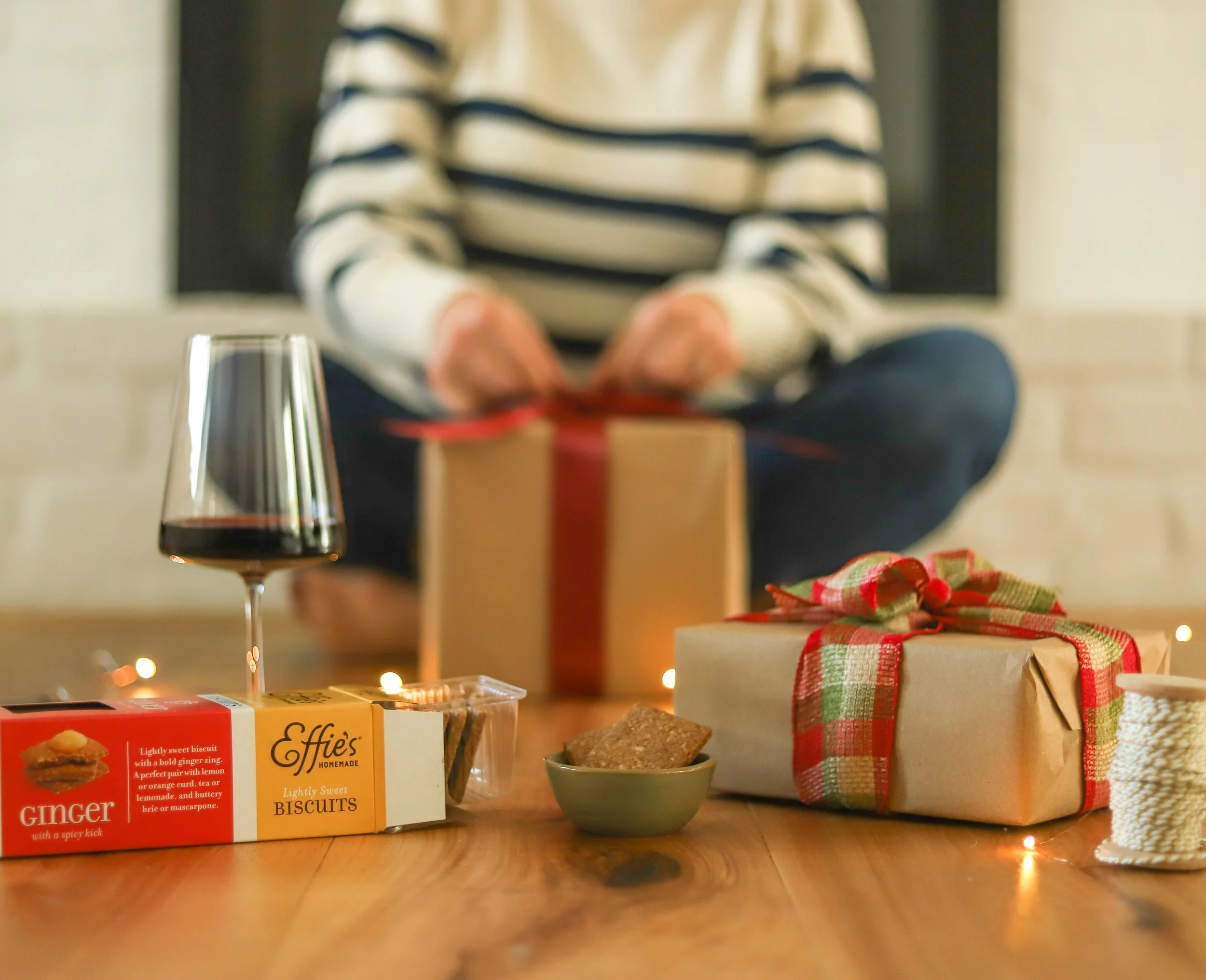 Holiday_Wrapping_Lightened-4.jpg
