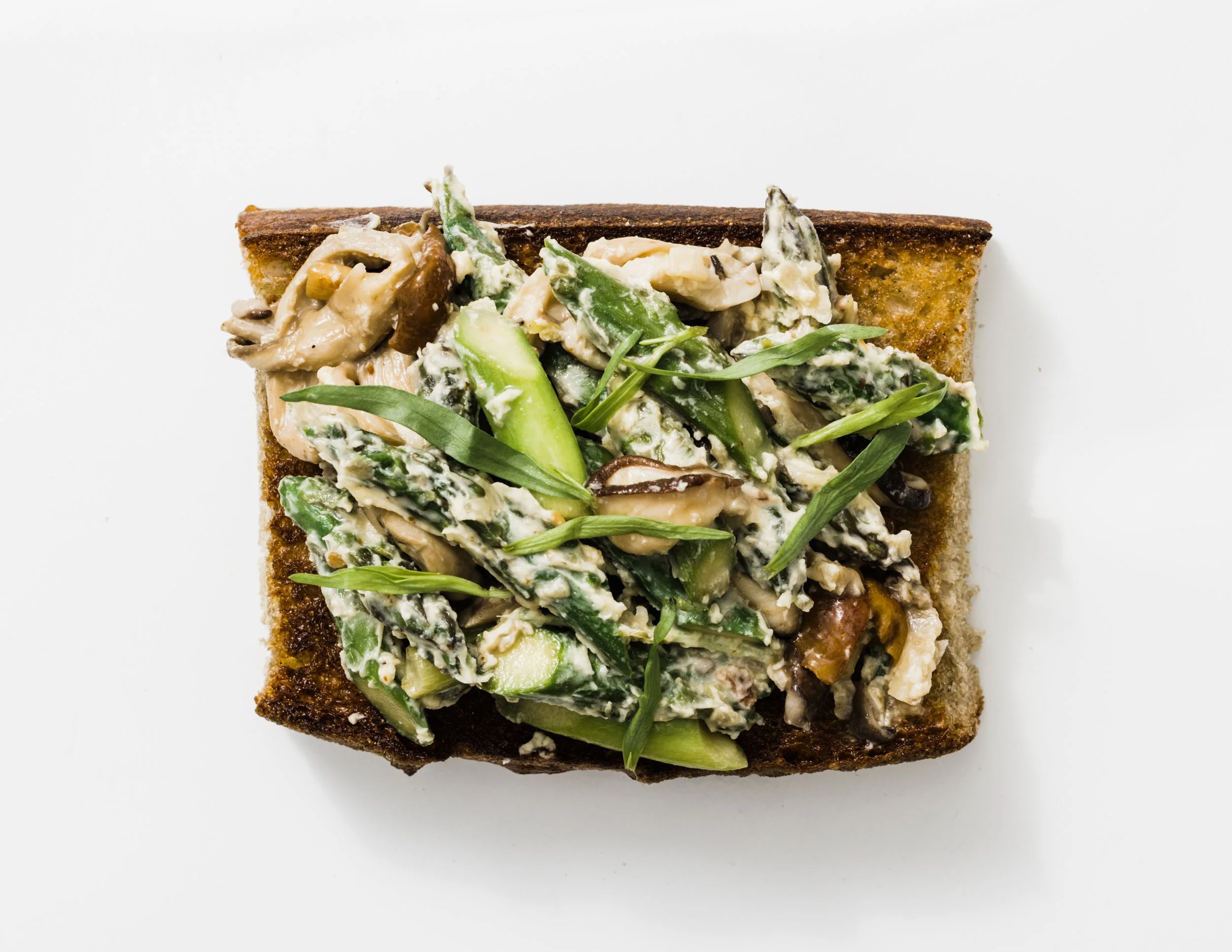 Creamy Mushrooms and Asparagus on Toast