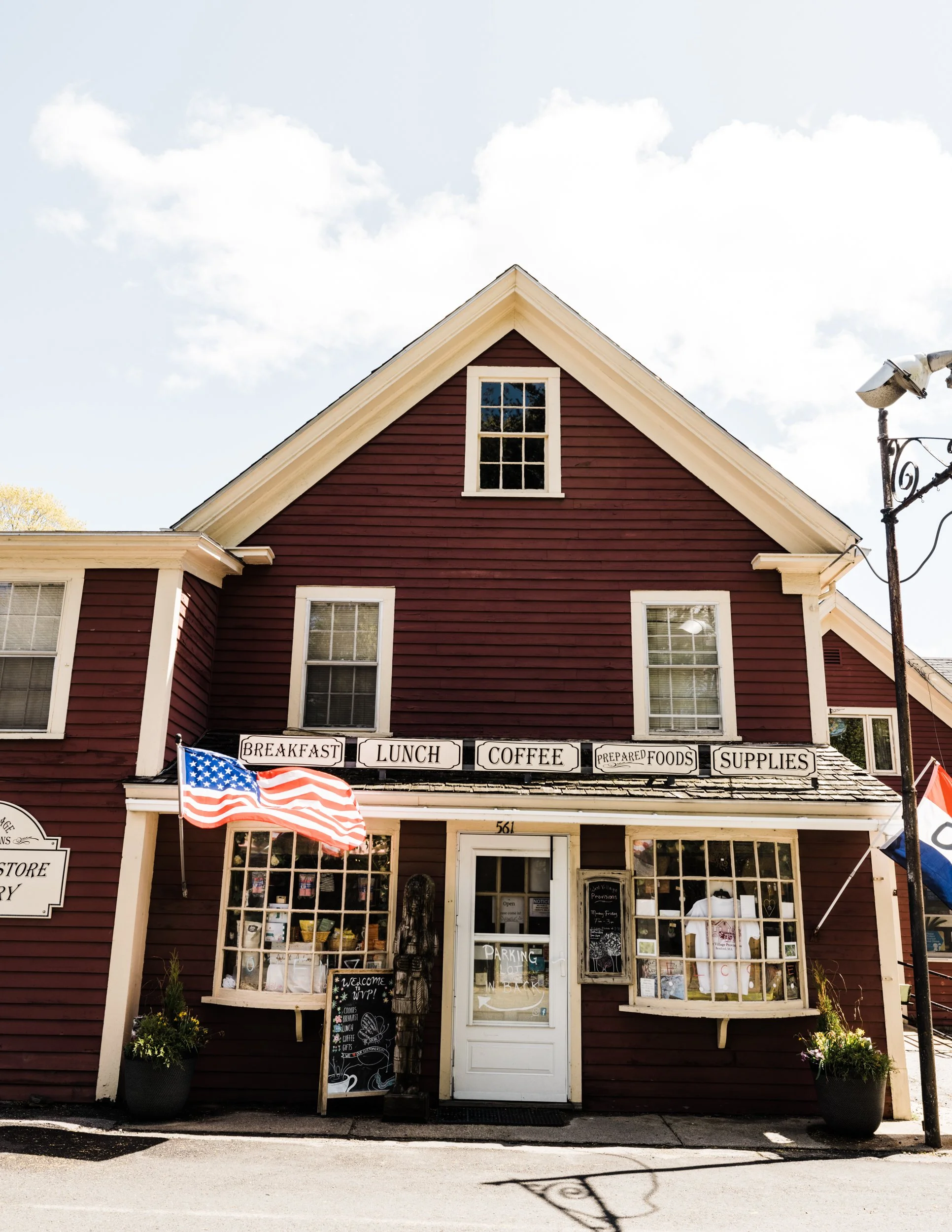 FEA_NorthShore-WestVillageProvisions_SU23_Piazza_1839_WEB.jpg
