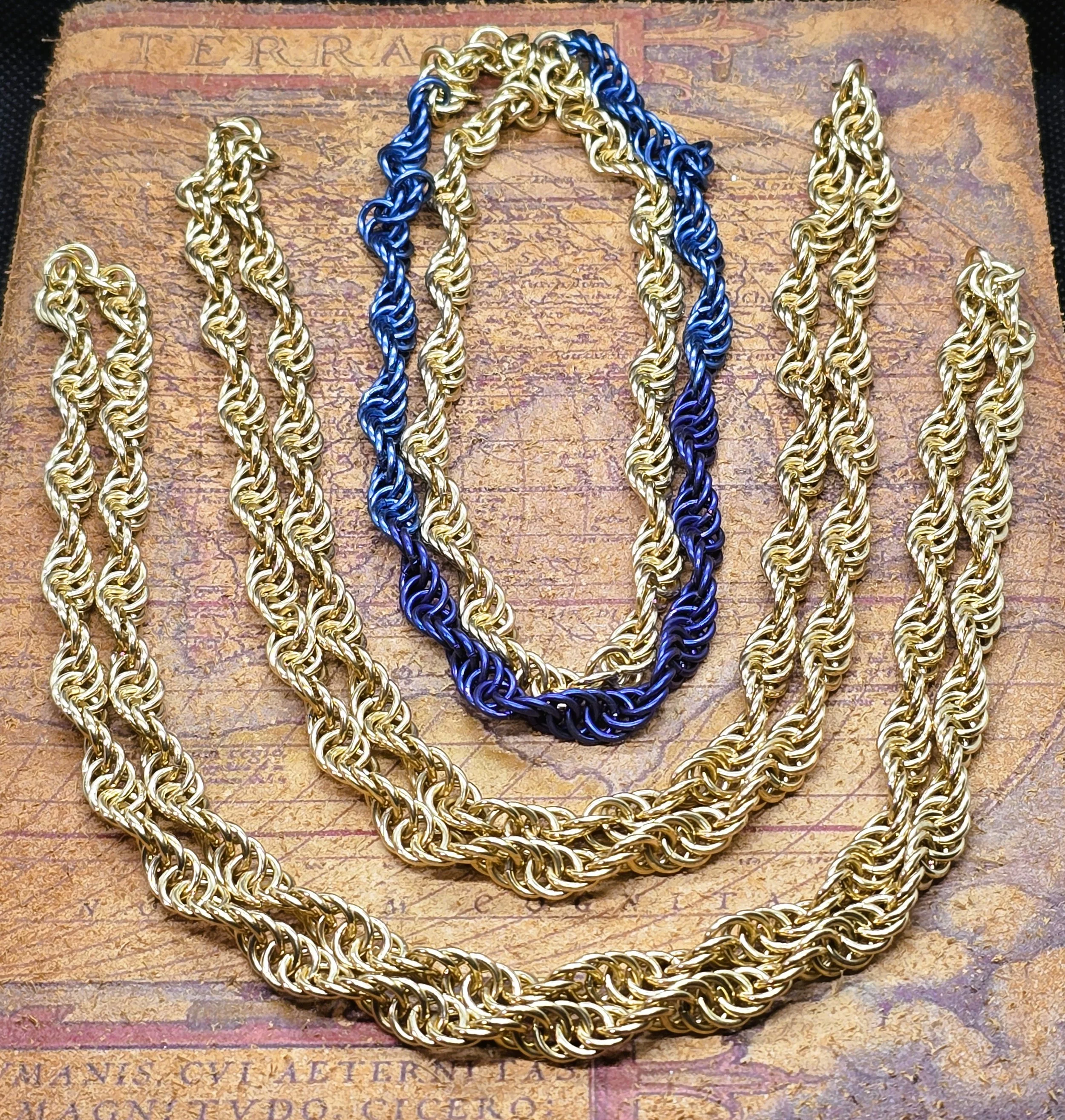 Necklace three Spiral weave.jpg