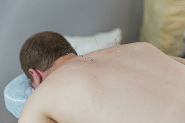 Acupuncture + Back Pain⠀⠀⠀⠀⠀⠀⠀⠀⠀
⠀⠀⠀⠀⠀⠀⠀⠀⠀
⠀⠀⠀⠀⠀⠀⠀⠀⠀
&quot;I feel much better after each session. Heather is a wonderful acupuncturist who works with you to improve your health condition. She asks a lot of questions which in turn gives her a better u