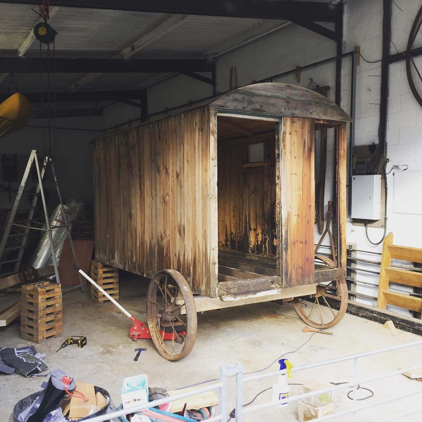 It&rsquo;s been a busy winter restoring a number of lovely old huts here at the Fourpenny Workshop.  Just waiting for the sun to shine so we can get some nice pictures of them ! #shepherdshuts #gardenroom #gardenoffice #thegreatoutdoors #antiques #vi