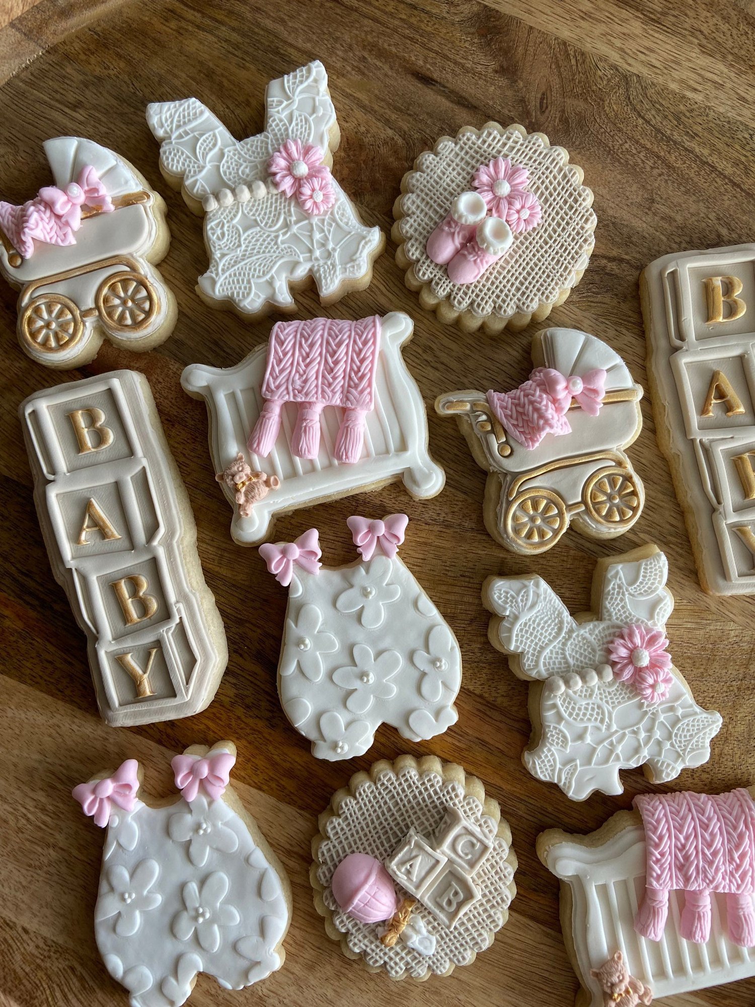 10 Cute Baby Shower Cookie Favor Ideas on Etsy