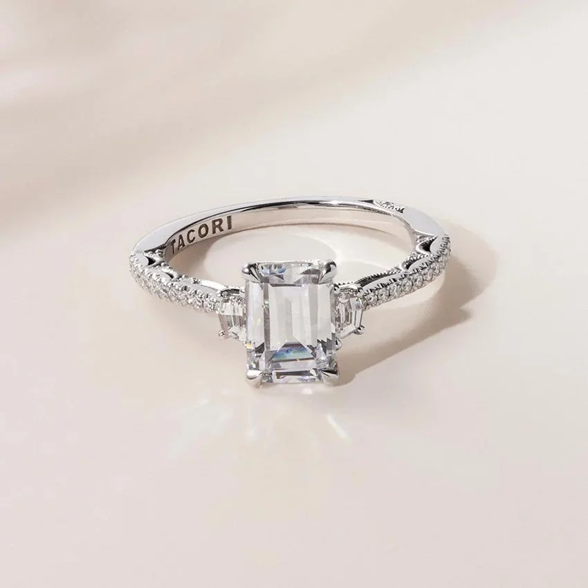Tacori Lunetta Crescent Pavé Three Stone Diamond Ring