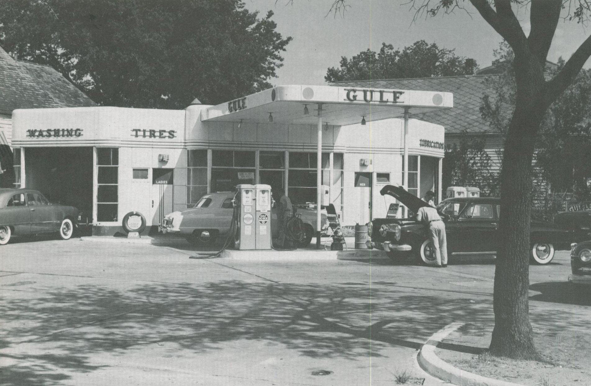  The early years: Gulf station in Bellaire, Texas 