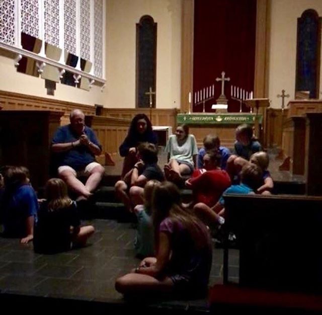 Youth and upcoming youth had so much fun at the acolyte training lock in! Big thanks to everyone who helped get us prepared to serve and to Reggie for the goood bed time stories!