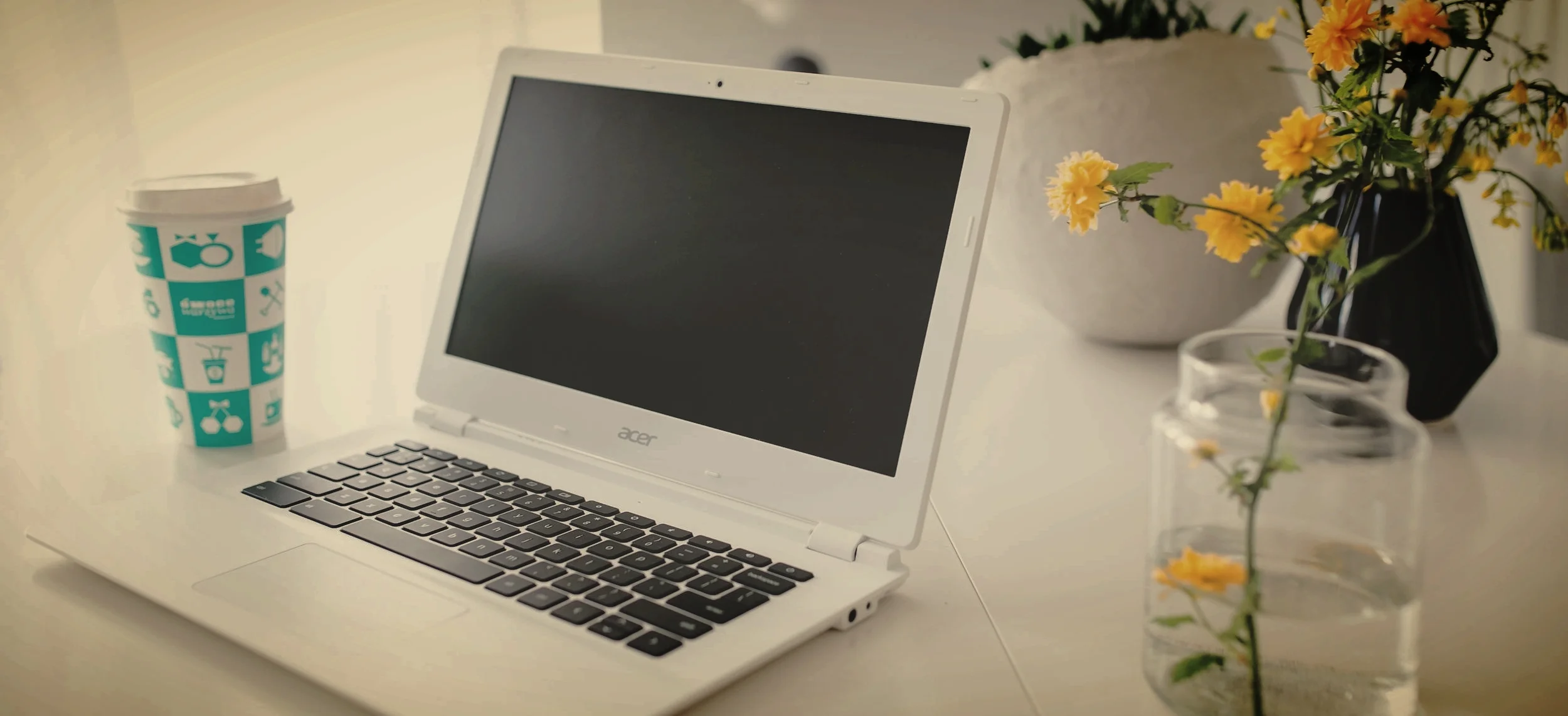 coffee-desk-laptop-notebook.jpg