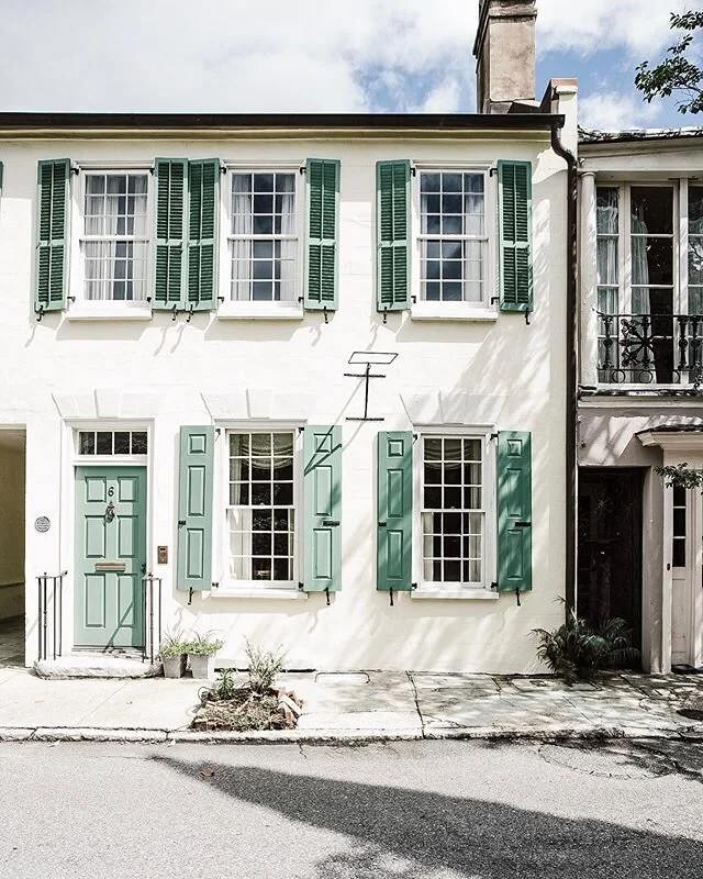 Charleston throwback on this Saturday morning ✨