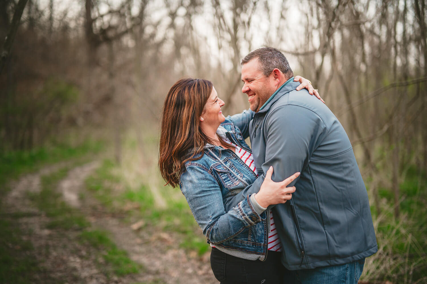 brianne and loren southern illinois engagement session-8.jpg