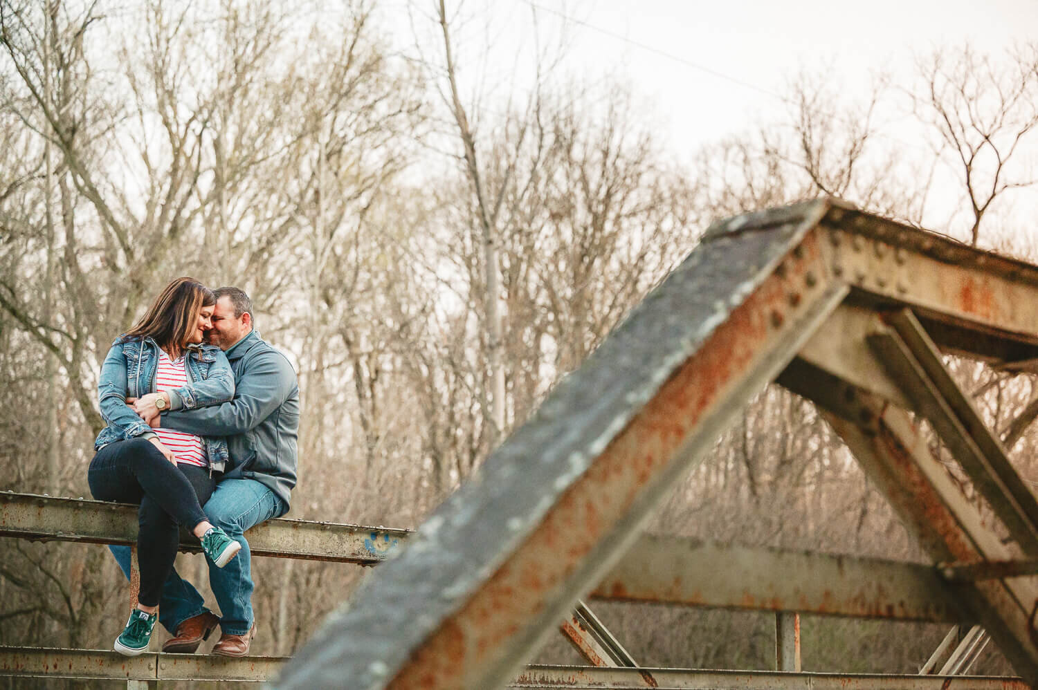 brianne and loren southern illinois engagement session-11.jpg