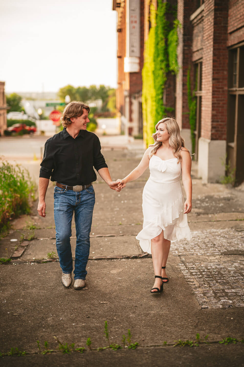 downtown peoria il engagement session-6.jpg