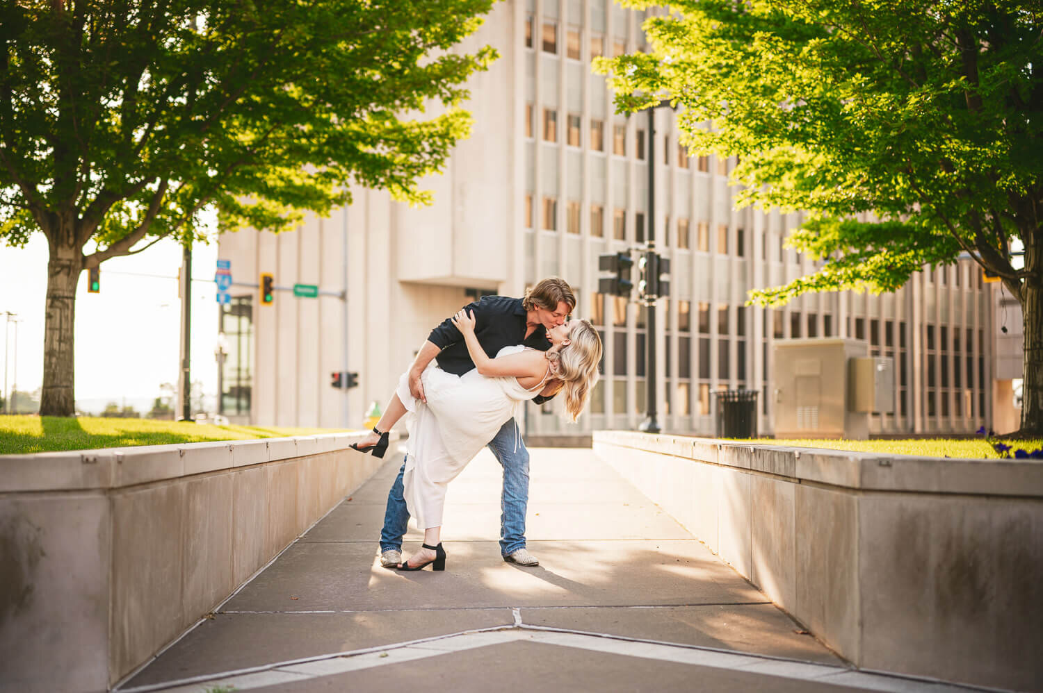 downtown peoria il engagement session-25.jpg