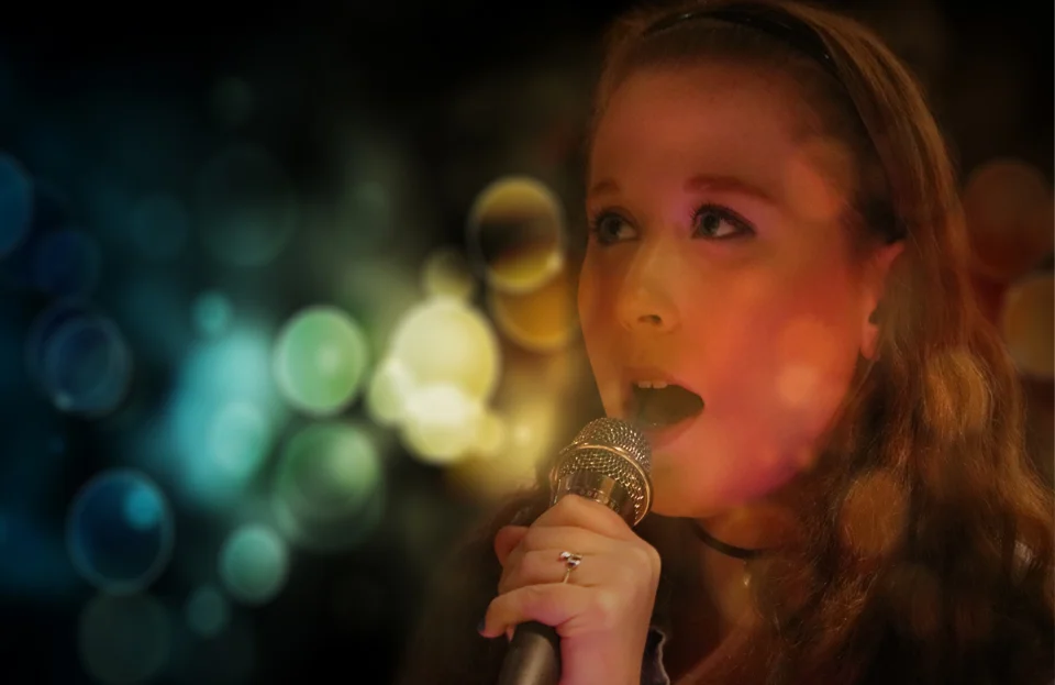 Hannah and Bokeh Backgrouond.jpg