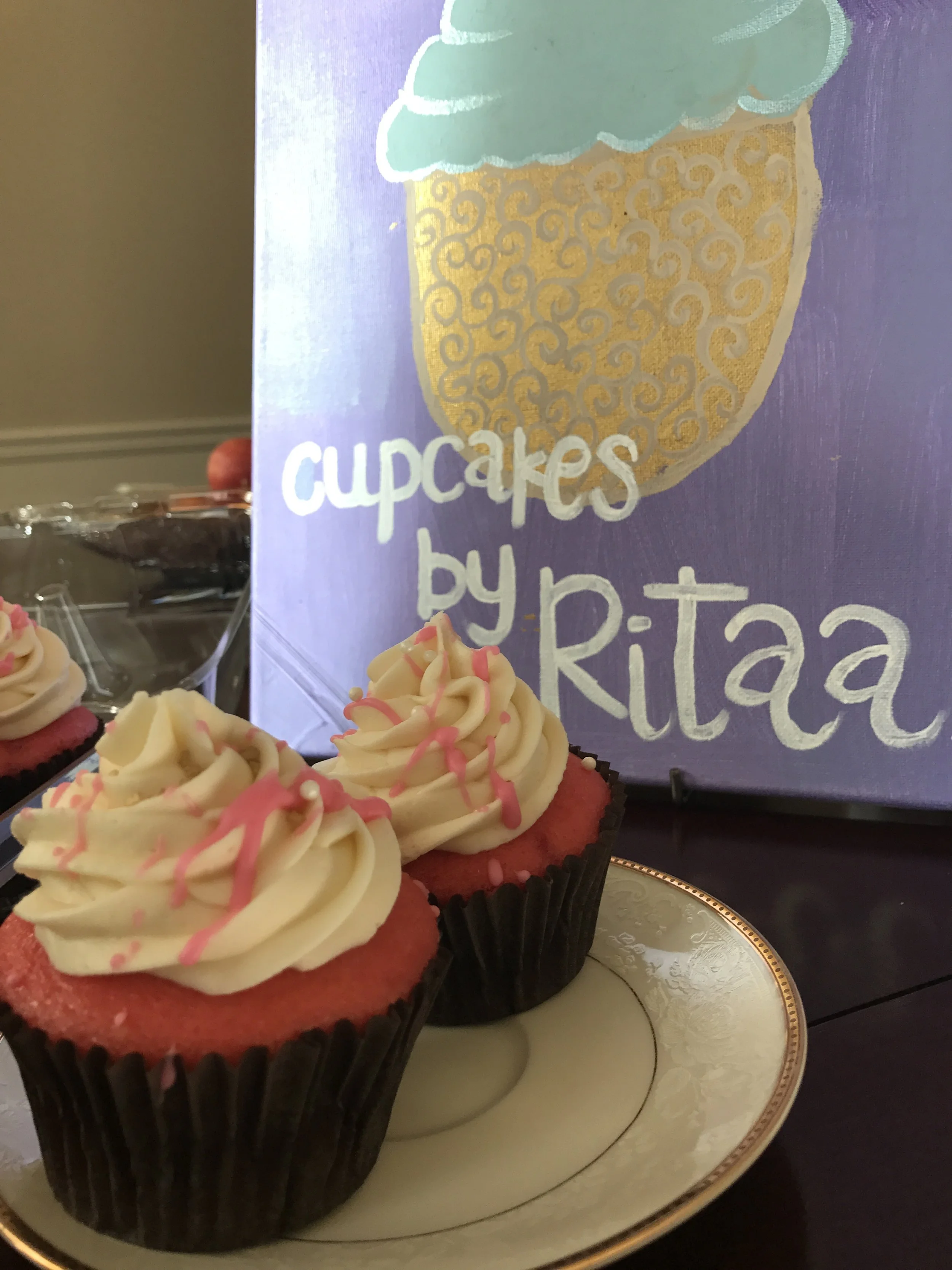 Berry Strawberry: Fruitastic sweet strawberry sensation best paired with strawberry cream cheese frosting