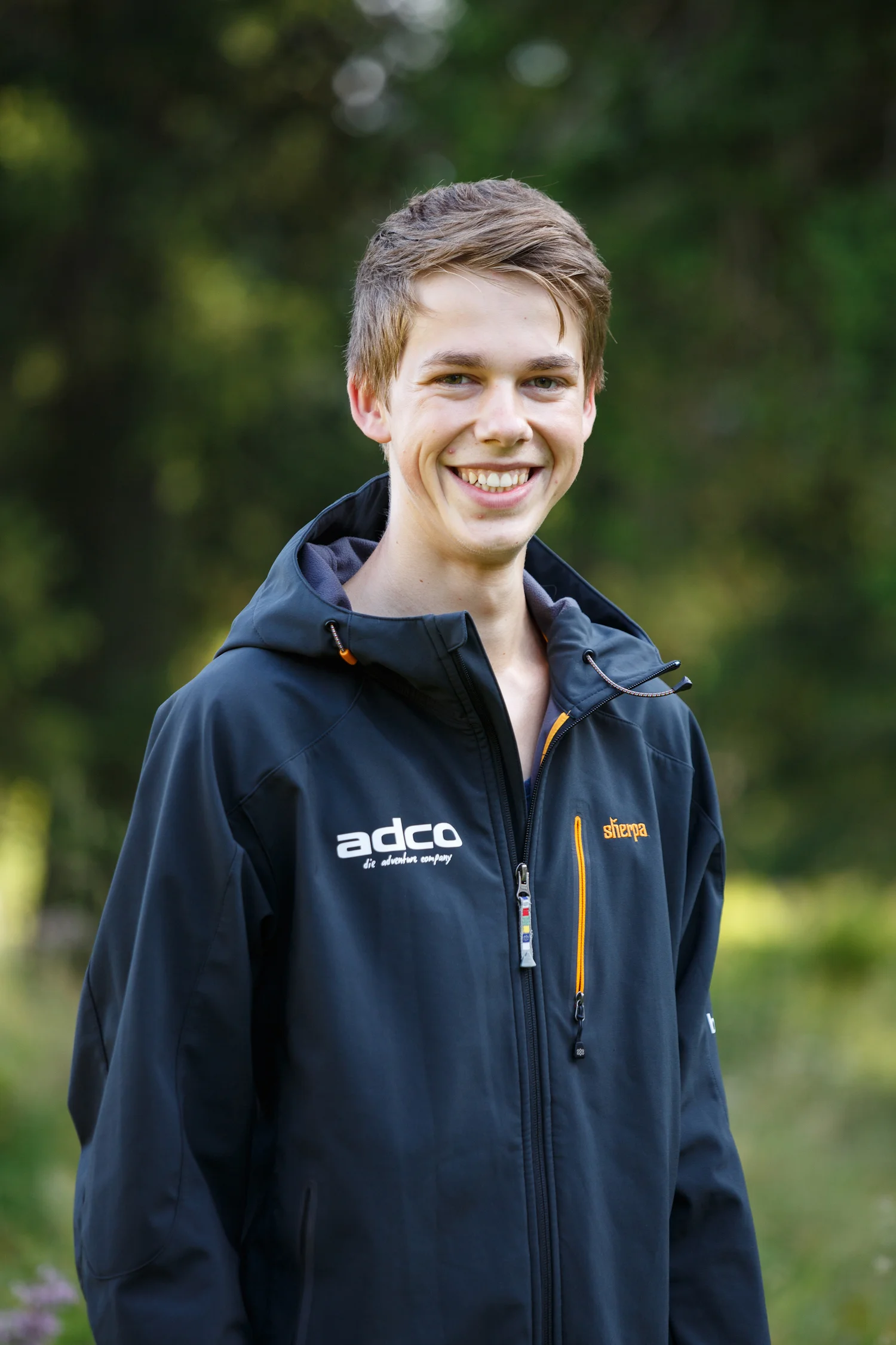 Janis Klinkenberg | FilmemacherDer Nationalpark ist zu jeder Jahreszeit außergewöhnlich schön. Abenteuer Schwarzwald ist für mich die perfekte Möglichkeit, um Menschen von dieser einzigartigen Natur zu begeistern und diese zu schützen.