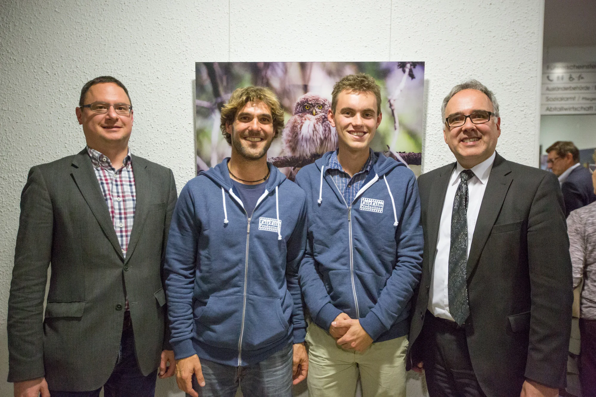 Über ein Jahr lang streiften die Filmemacher und Fotografen von Abenteuer Schwarzwald durch den Nationalpark. Immer auf der Suche nach faszinierenden Motiven. Nach Motiven, die den Menschen die Schönheit der Natur vor Augen führen können. Nach über …