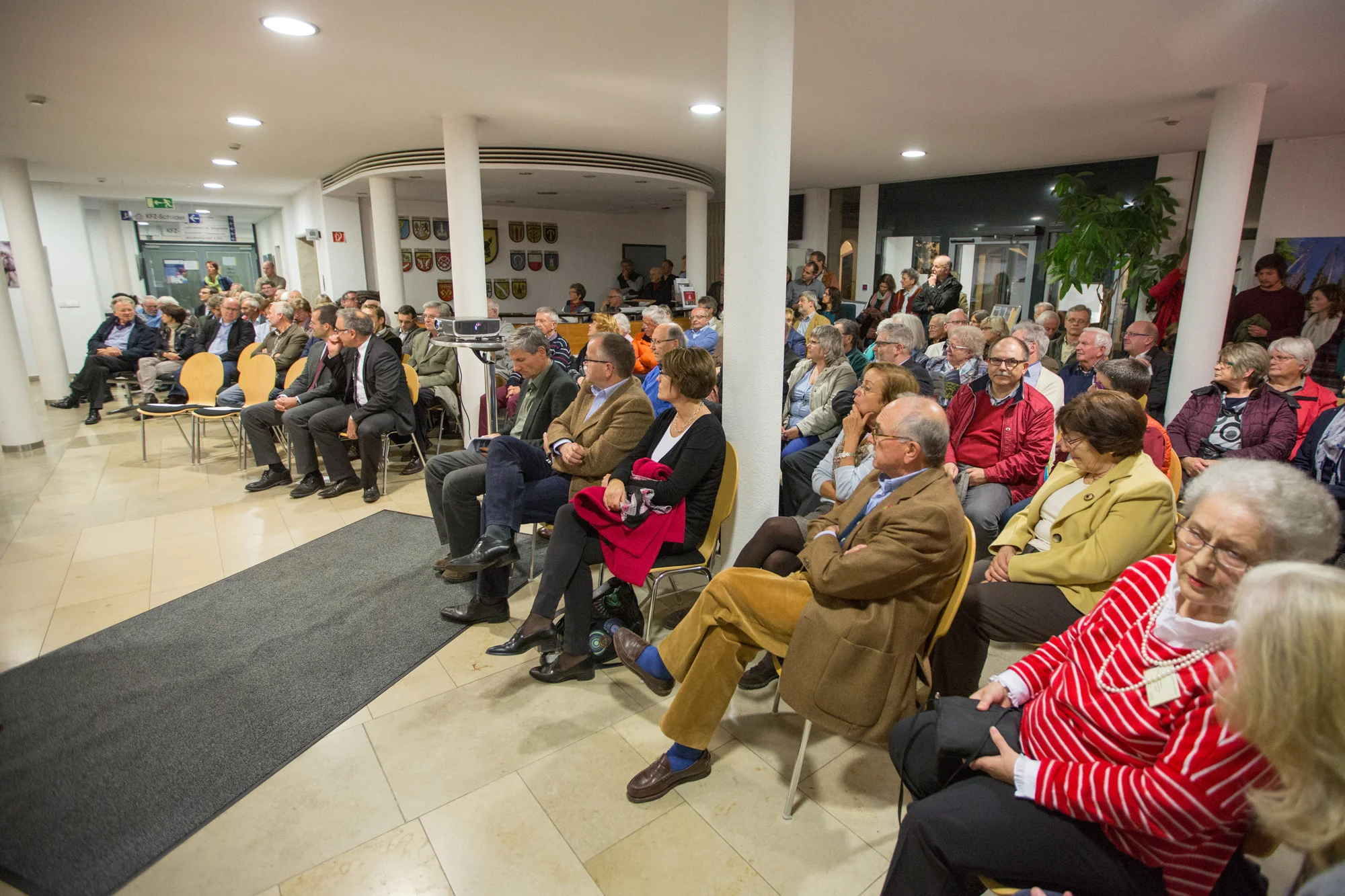 Durch die Naturimpressionen möchte Abenteuer Schwarzwald zeigen, was unsere Heimat zu bieten hat. Denn nur wer die Natur kennt und schätzt, ist auch dazu bereit, sie zu schützen. Die Besucher zeigten sich begeistert, wie der Nationalpark Schwarzwald…