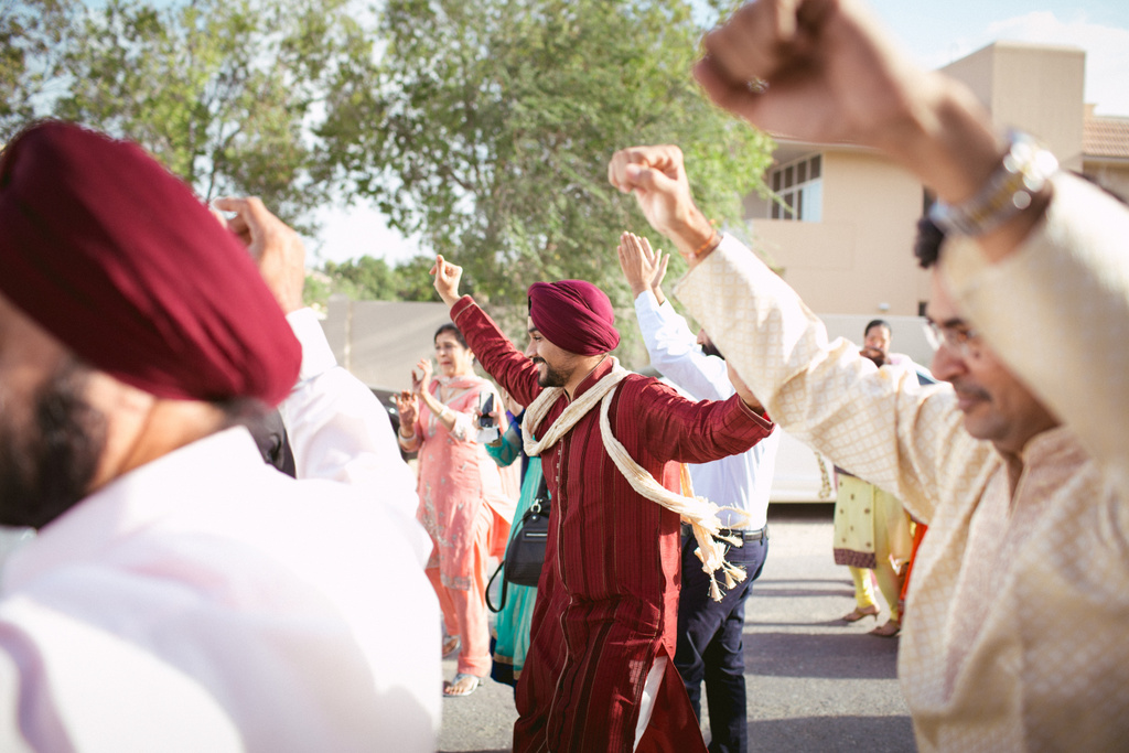 destination-dubai-sikh-wedding-into-candid-photography-pd-0021.jpg