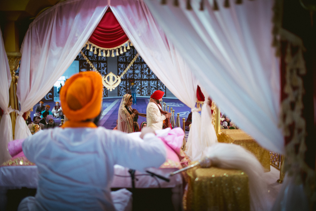 destination-dubai-sikh-wedding-into-candid-photography-pd-0040.jpg
