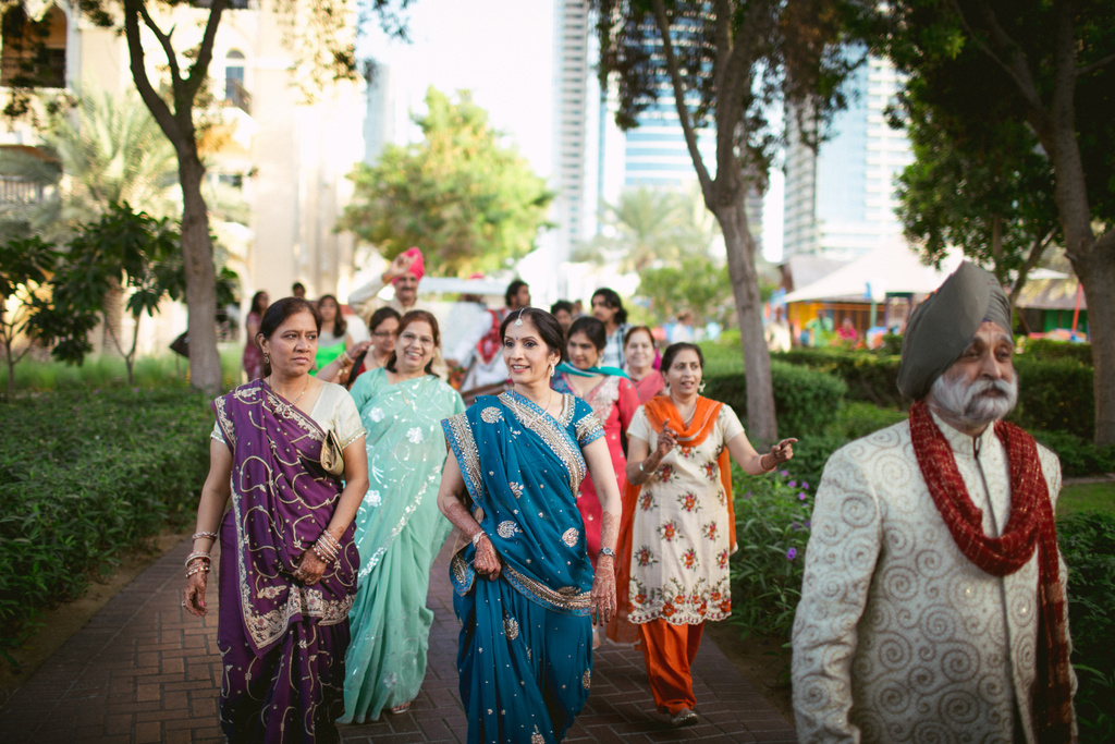 destination-dubai-hindu-wedding-into-candid-photography-pd-00261.jpg