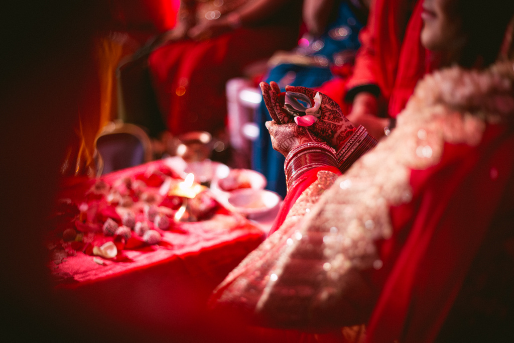 destination-dubai-hindu-wedding-into-candid-photography-pd-00461.jpg