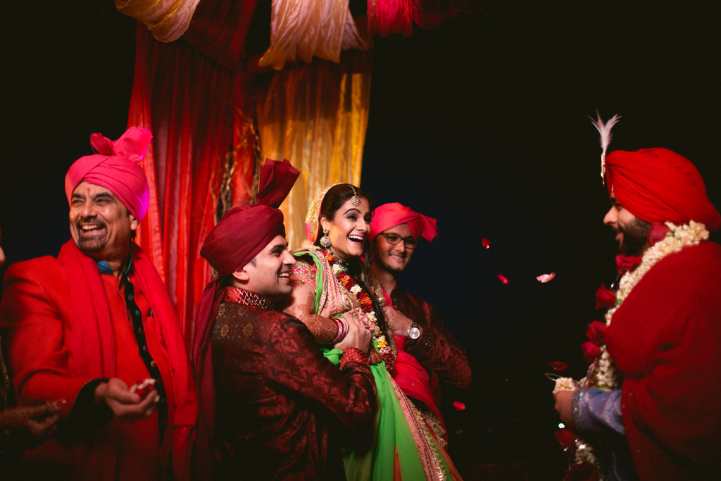 destination-dubai-hindu-wedding-into-candid-photography-pd-00541.jpg