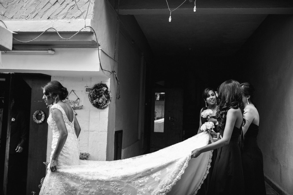 mumbai-church-wedding-into-candid-photography-mr-40.jpg