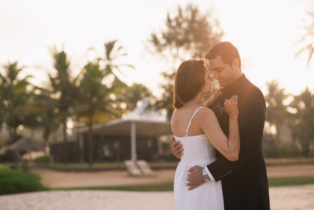 goa-beach-pre-wedding-couple-session-into-candid-photography-mk-052.jpg